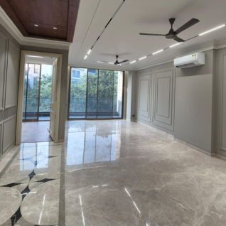 Book 4 Bedroom Triplex in Hauz Khas Enclave – 110016