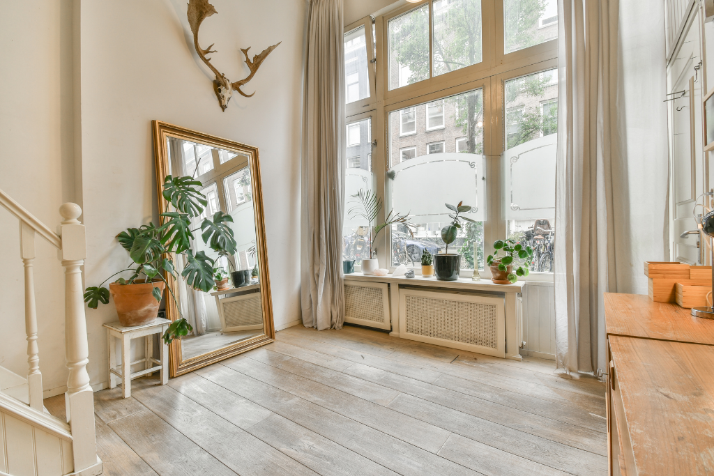 3 BHK Ground Floor in Defence Colony | Park Facing Luxury Builder Floor South Delhi