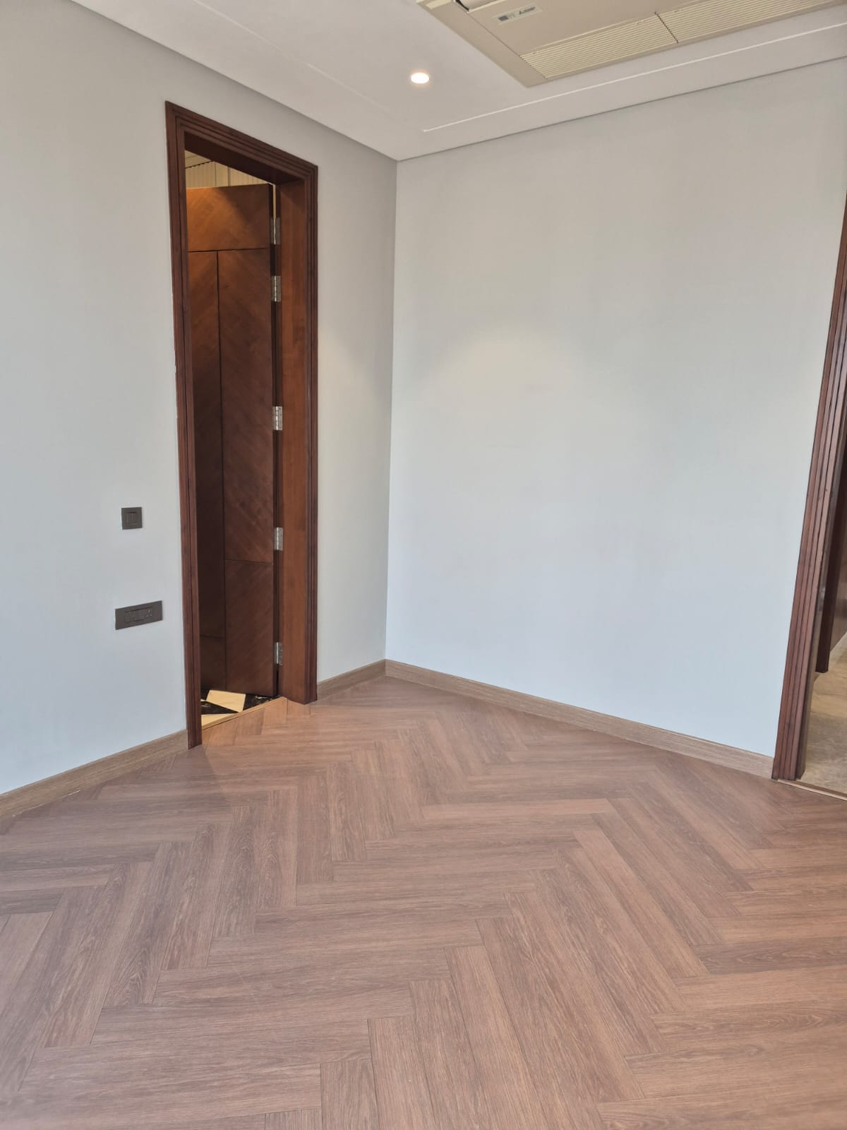 Farm House For Sale In Gadaipur