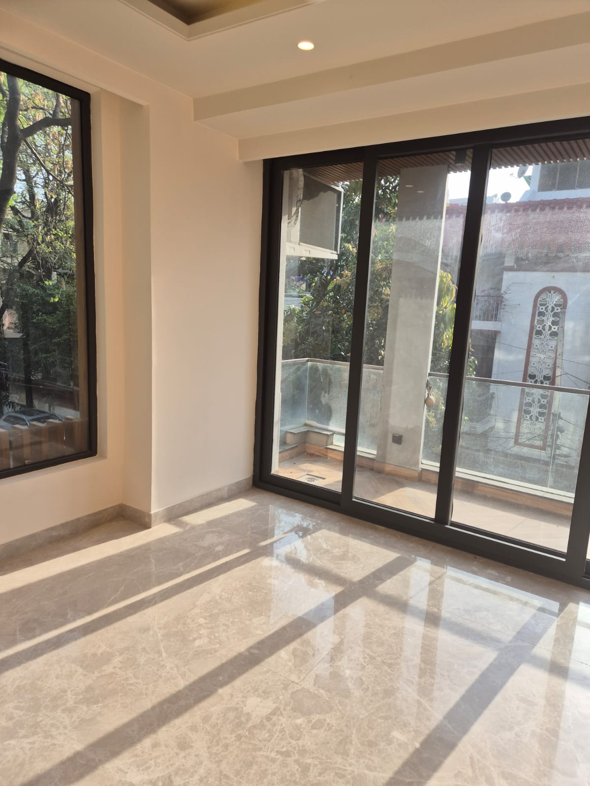 Estate Agents For Agricultural Land in Patparganj Mayur Vihar