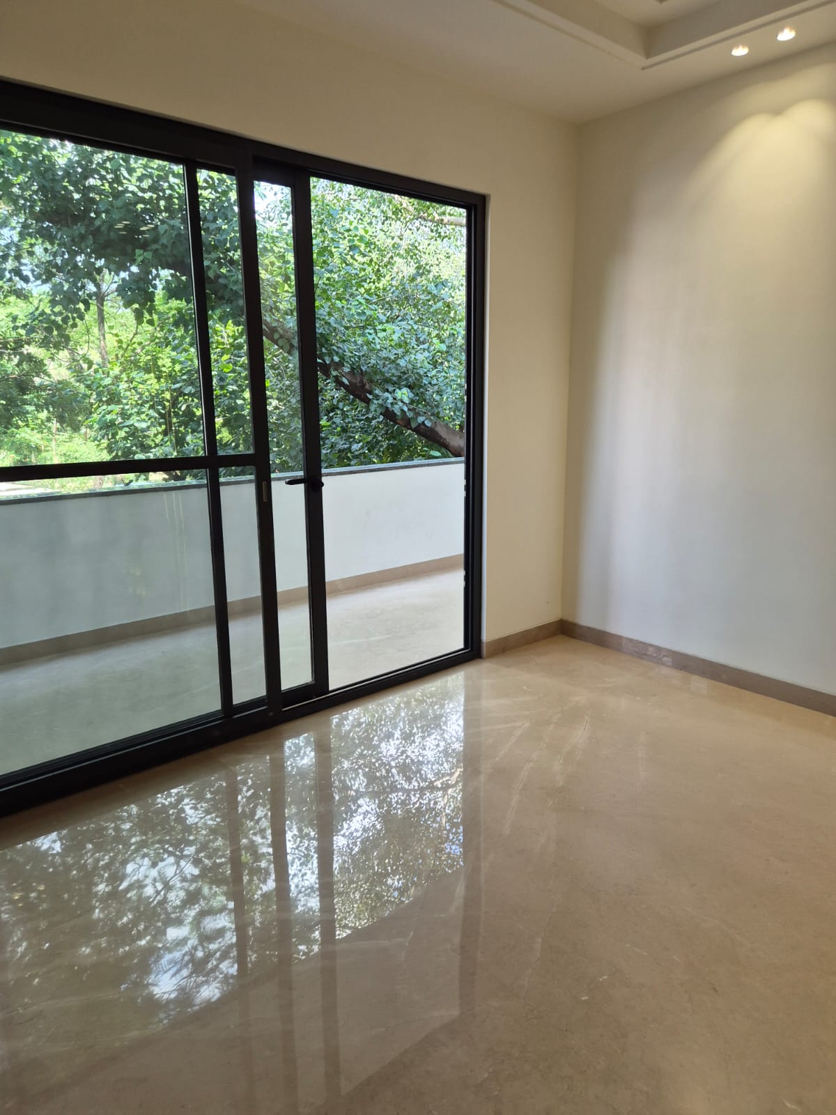 Agricultural & Farm Land for Sale in South Delhi, New Delhi