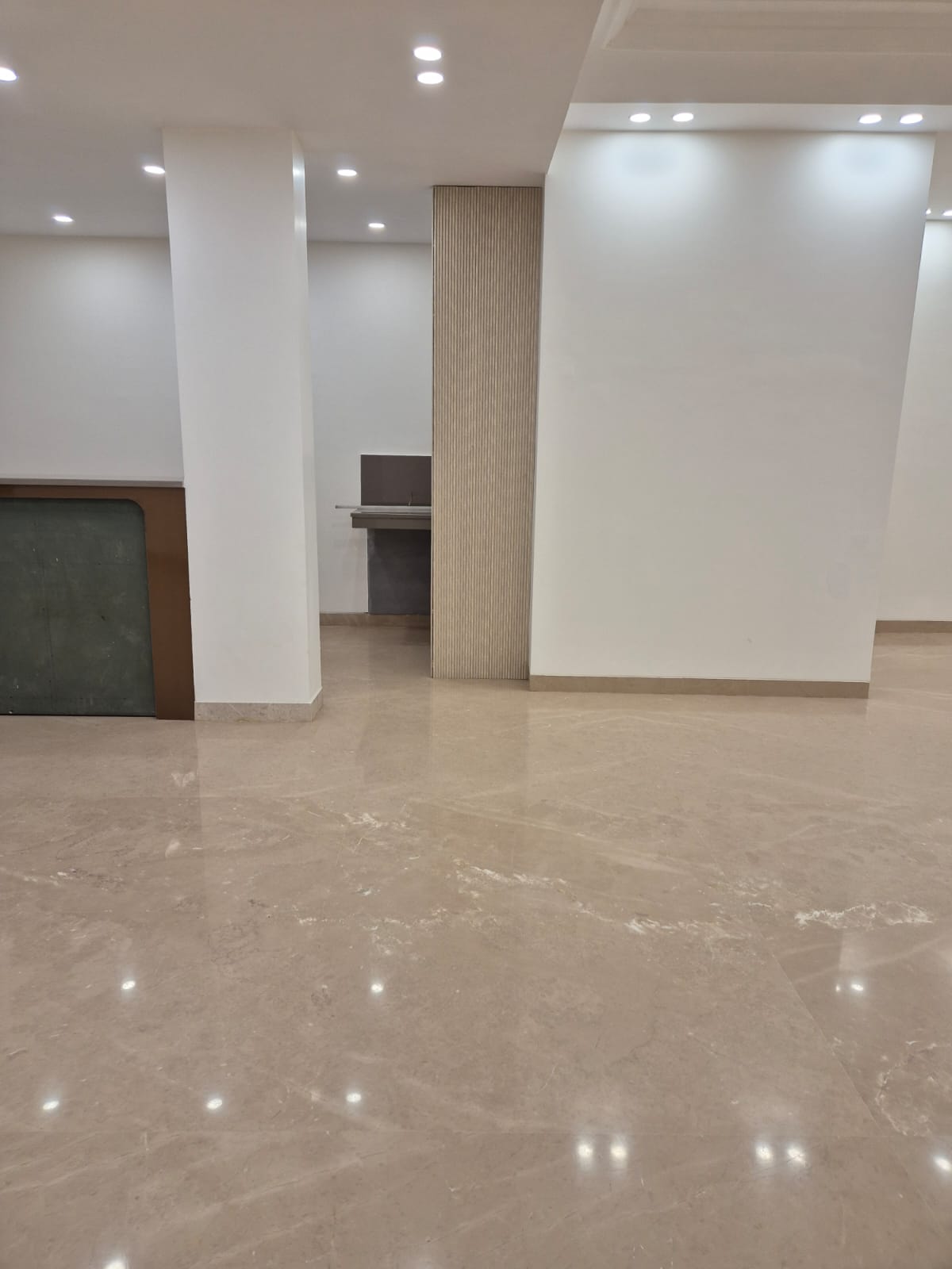 Farm house in Delhi / NCR for Sale Below 10 Crores