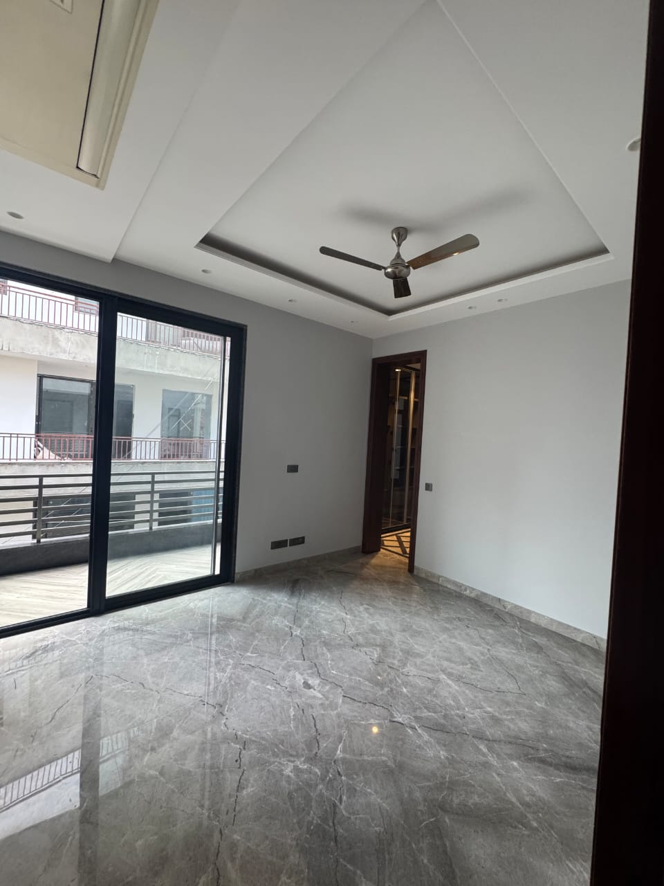 ready-to-move luxury farmhouses in New Delhi