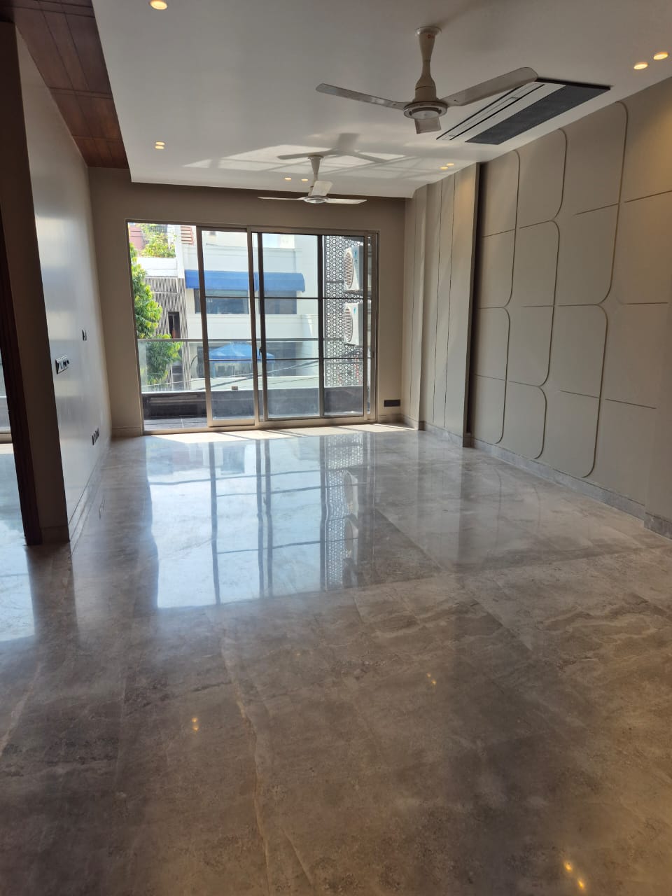 luxury farmhouse for sale in delhi